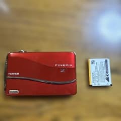 FUJIFILM FinePix Z EXR レッドバッテリー付属 動作未確認 - メルカリ