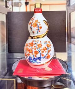 Suntory Whisky Royal 巳歳ボトル 陶器 - メルカリ