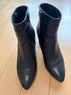 【UNTITLED】サイドジップショートブーツ23.5cmのサムネイル