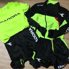 ディアドラ ジャージ上下・ハーフパンツ・半袖シャツセットのサムネイル