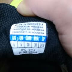 MIZUNOスパイクのサムネイル