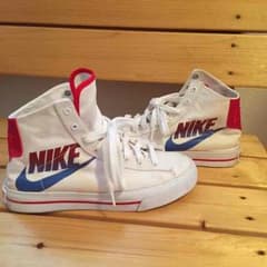 レディースNIKE23.5センチシューズのサムネイル
