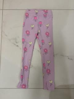 ZARA キッズ リブ レギンス 花柄 116cmのサムネイル
