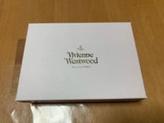 vivienne westwood 空箱のサムネイル