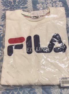 FILA スウェット(白)のサムネイル