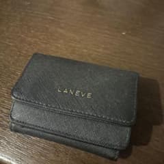 LANEVE ブラック 三つ折り財布のサムネイル