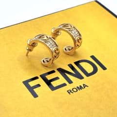 極美品 フェンディ FENDI エフイズ ラインストーン ゴールド ピアス 片方 FENDI フェンディ エフイズ ラインストーン ピアス ゴールド系 箱付