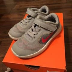 NIKE スニーカー 15センチのサムネイル