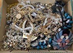 アクセサリー まとめ売り イミテーション ジャンク品 ① - メルカリ