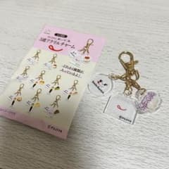 不二家 3連アクリルチャーム ミルキーロールのサムネイル