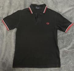 美品✨Fred Perry ポロシャツ ブラック 英国製 38のサムネイル