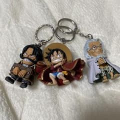 ワンピース キーホルダー ストラップのサムネイル