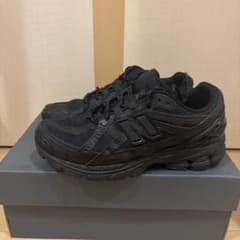 New Balance ブラック スニーカー M1906NJのサムネイル