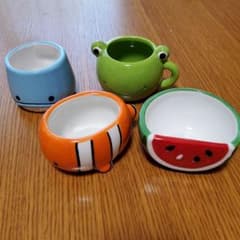 動物・フルーツモチーフ 陶器製 ミニカップ 4個セットのサムネイル