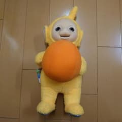 テレタビーズ BIGぬいぐるみ ラーラとお気に入りのボールのサムネイル
