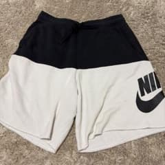 NIKE バイカラー ショートパンツ ブラック×ホワイト Mのサムネイル