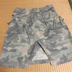 迷彩柄スカートのサムネイル