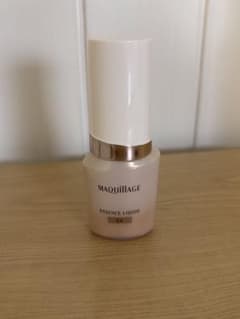 MAQuillAGE ESSENCE LIQUID EX ソフトベージュ 10のサムネイル
