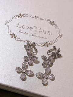 LoveTiara イヤリングのサムネイル