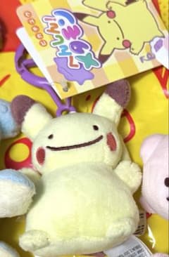 ポケモン へんしん！メタモン ピカチュウ マスコットのサムネイル