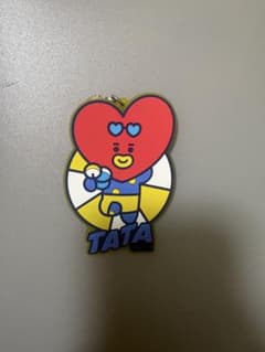 BT21 TATA ラバーキーホルダー - メルカリ