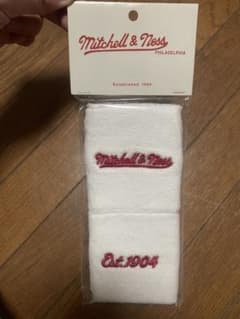 Mitchell & Ness リストバンド ホワイトのサムネイル