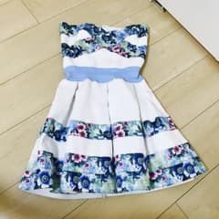 an ミニドレスのサムネイル