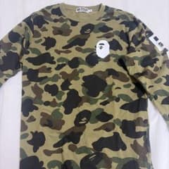 A BATHING APE 迷彩柄 長袖Tシャツ - メルカリ