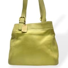 美品　希少カラー　COACH オールドコーチ　ショルダーバッグ　ライム　USA製 美品 希少カラー COACH オールドコーチ ショルダーバッグ ライム USA製