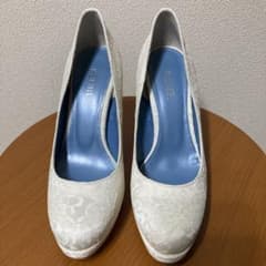 【箱あり・美品】BENIR／ウェディングシューズ／22.5cm／12センチヒールのサムネイル