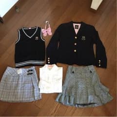 ぱさぱさ様 専用 メゾピアノ 卒業式フォーマルスーツのサムネイル