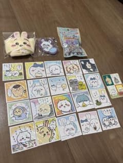 【値下げ中】ちいかわ　ねこのかぶりもの　うさぎ　モモンガ アクリルキーホルダーのサムネイル