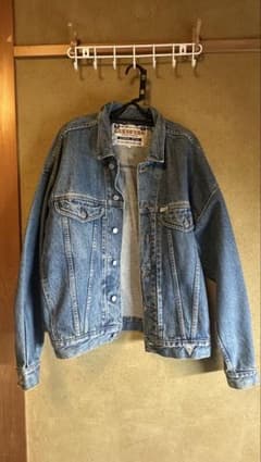 GUESS Gジャン　デニムジャケットのサムネイル