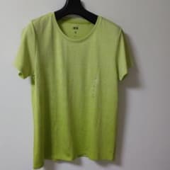 ユニクロ  Tシャツのサムネイル