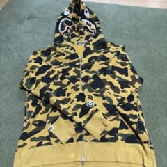 A BATHING APE Shark Hoodie 迷彩柄のサムネイル