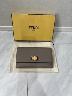 値下げ【新品未使用】FENDI グレー べっ甲 ピーカブー 長財布 - メルカリ