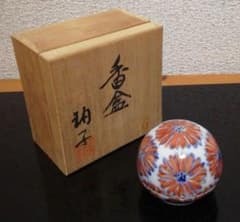 小野珀子　赤絵　花図　香合　共箱　茶道具 小野珀子 赤絵 花図 香合 共箱 茶道具 - メルカリ