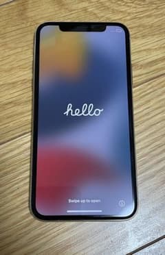 iPhone X Silver 256 GB SIMフリーのサムネイル