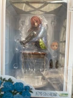 コトブキヤ　中野三玖フィギュアのサムネイル