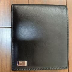 最終値下げ！！dunhill 二つ折り財布のサムネイル