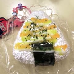 taonini 三角 おにぎり もちもち泥感 タオニニ スクイーズ - メルカリ
