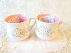 イマン エマ フレスコマグカップ 2個セット マニーローズ - メルカリ
