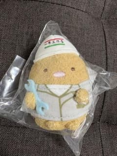 一条工務店　すみっこぐらし　とんかつ　ぬいぐるみマスコットのサムネイル