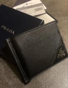 PRADA 財布　マネークリップのサムネイル