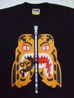 BAPE tiger Tシャツのサムネイル