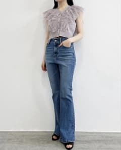 【LILLIANCARAT】デニムフレアパンツのサムネイル