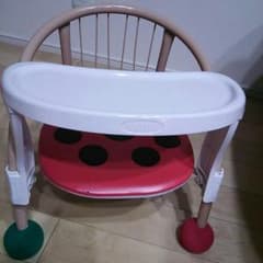 Katojiマメ椅子用のテーブルのサムネイル