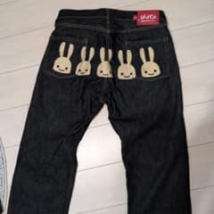 CUNE キューン F-U5 5連ペイントうさぎデニムパンツ 未裾直 日本製 CUNE キューン F-U5 5連ペイントうさぎデニムパンツ 未裾直 日本製