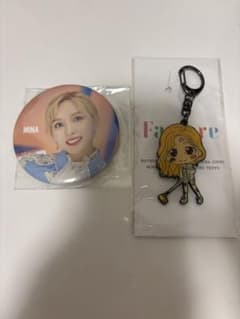 TWICE ミナ 缶バッジとキーホルダーセットのサムネイル