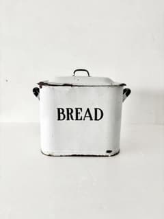 英国アンティーク】ホーロー ブレッド缶 イギリス製 BREAD 琺瑯 - メルカリ